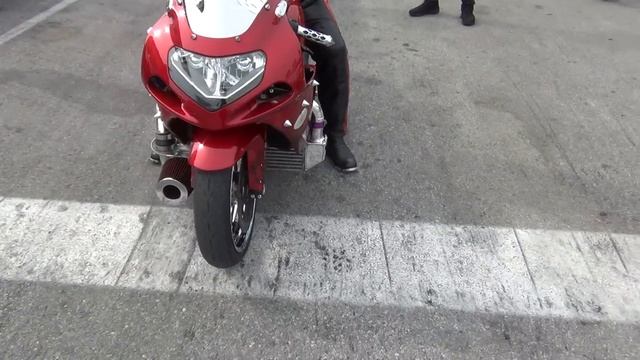 Gsxr-1000 Turbo custom graphics & chrome motorcycle NHDRO Indy 2011 смотреть онлайн