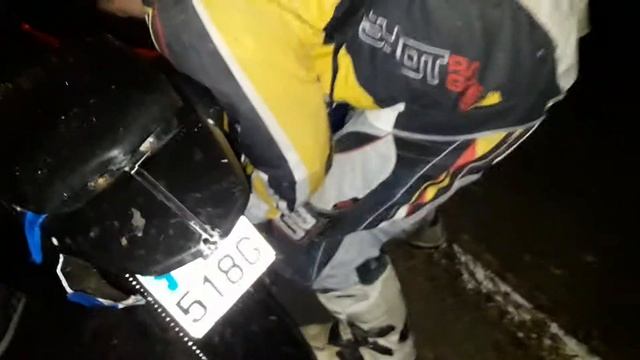 Gonfler un bateau gonflable très aisément avec une moto смотреть онлайн