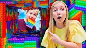 100 СЛОЕВ ПОПыТ или 10 способов как СБЕЖАТЬ ИЗ ЛАГЕРЯ! ПОП ИТ против Мы семья