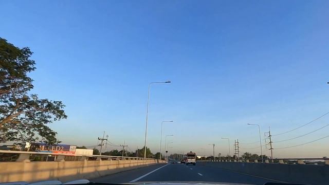Mercedes SLK 200 Kompressor on Expressway 10/12/21 смотреть онлайн