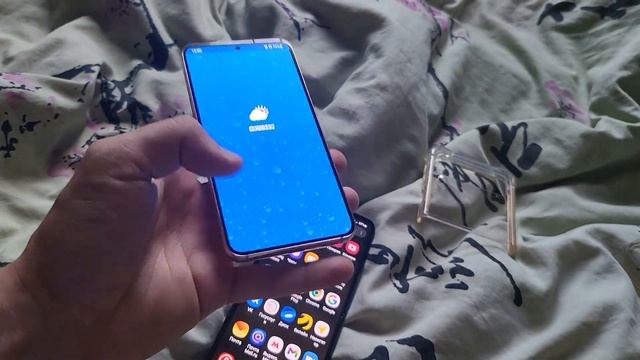 Samsung galaxy s22 vs z flip 3 обзор и сравнение лучшего подарка для девушки смотреть онлайн