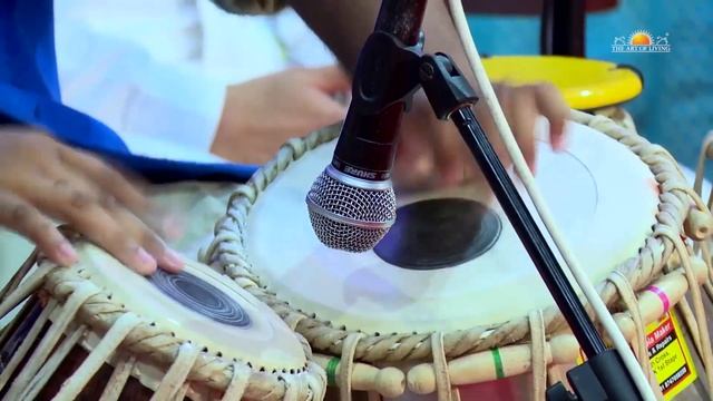 Jai Guru Omkara by Gautam Dabir | Art of Living Guru Bhajans смотреть онлайн