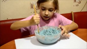 КИНЕТИЧЕСКИЙ ПЕСОК.Как сделать кинетический песок в домашних условиях? Мы делаем кинетический песок