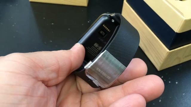 SAMSUNG GEAR 2 SM-R380 Unboxing Video - In Stock at www.welectronics.com смотреть онлайн