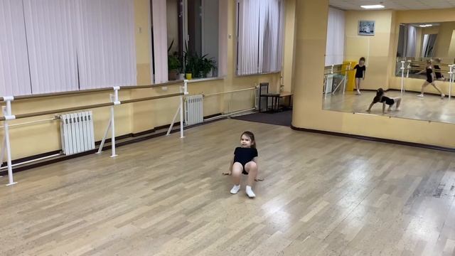 Детская школа искусств 16.Подготовительная группа по хореографии 6 лет. смотреть онлайн