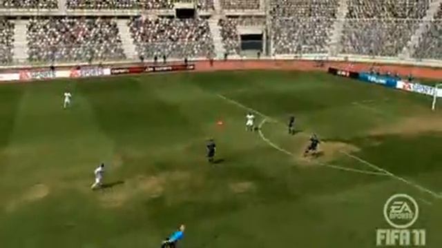 FIFA 11 | ROBERTO CARLOS KILLS REFEREE! смотреть онлайн