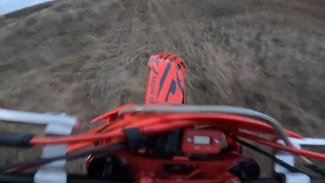 Выкатил свою малышечку на эндуро карьерчик | Brz x250s смотреть онлайн