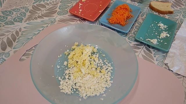 Мягкий корм из творога при линьке птиц ( канареек) смотреть онлайн