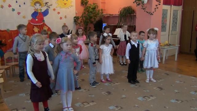 Осень топает по крышам смотреть онлайн