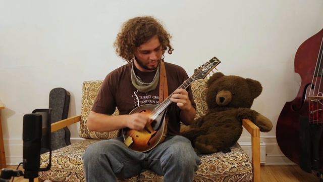 Mandolin Mondays Featuring Baptiste Cardineau /// "Hitchhiking to Malmö" смотреть онлайн