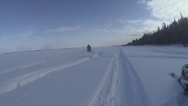 Катаем по полям и речкам смотреть онлайн