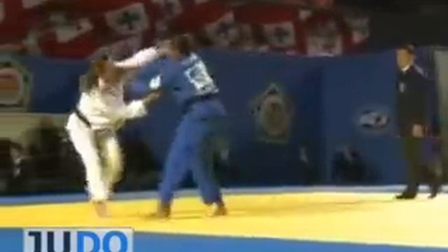 JUDO 2009 European Championships: Deborah Gravenstijn (NED) - Dijana Moric (SRB)