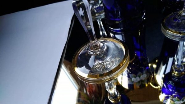 Синее чешское стекло с золотом и лепкой смальтой - Xrustalik.ru