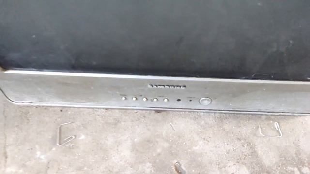 ЛАЗАЯ ПО МУСОРКАМ РОССИИ ПОИСК МЕТАЛЛОЛОМА БЕЗ МЕТАЛЛОИСКАТЕЛЯ НА СВАЛКЕ КАК ЗАРАБОТАТЬ ДЕНЬГИ? смотреть онлайн