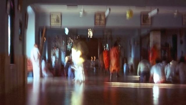 Om Namah Shivaya - Nu and Group - Some rare pictures of Swami Muktananda from 1976. смотреть онлайн