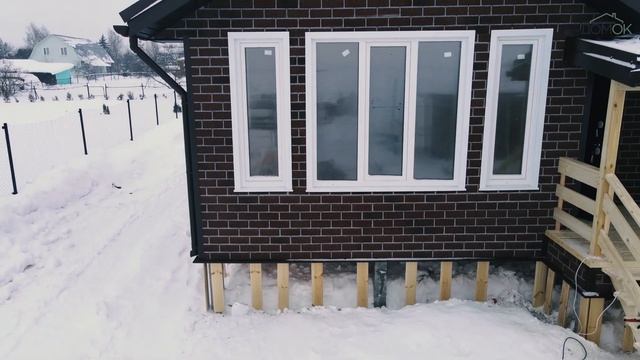 Одноэтажный каркасный дом 8х10 с отделкой фасадной плиткой Технониколь HAUBERK! смотреть онлайн