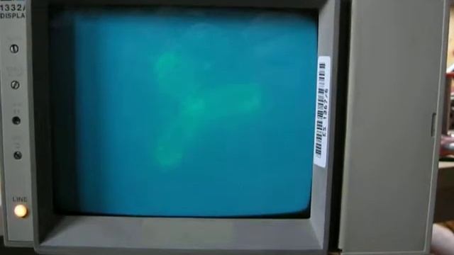 HP1332A X-Y vector display showing YouScope demo смотреть онлайн