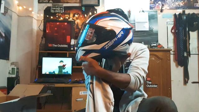 Unboxing my new helmet || The Outsider смотреть онлайн