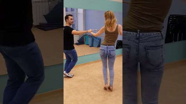 BACHATA Beginners. Dmitriy Usoltsev & Anna Pavlova. 17.07.17 смотреть онлайн
