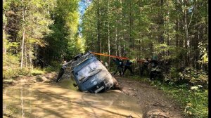 Демидовский тракт XIX века. Сорок вёрст грязи. Три ГАЗ Соболь 4х4, два УАЗ Patriot, два TLC Prado.