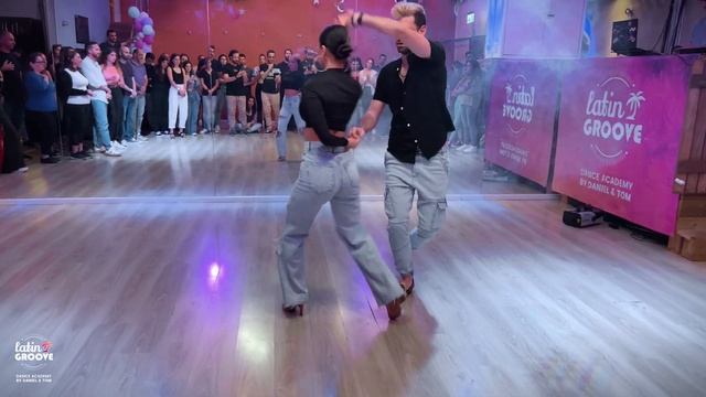 Frio Bachata Remix - Jensen & Pinto Picasso | Daniel Y Tom Bachata Dancing