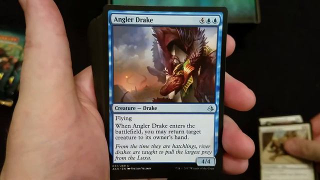 Wes Unboxes - Magic The Gathering - Ixalan Deck Builder's Toolkit смотреть онлайн