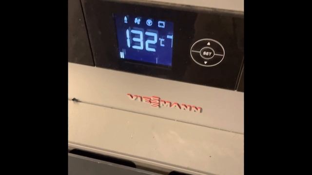 Viessmann Scheitholzkessel Vitoligno 150-S 150s 17kW: Einheizen und Erfahrungsbericht Holzvergaser смотреть онлайн