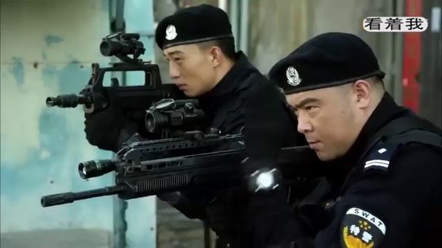 （打鬥電影）女殺手襲擊小夥，小夥一招“龍抓手”嚇壞女殺手 ⚔️ 抗日 | Kung Fu смотреть онлайн