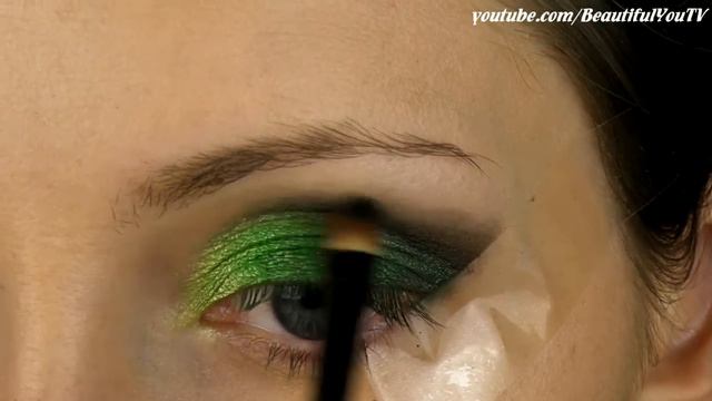 St. Patrick's Day Makeup смотреть онлайн