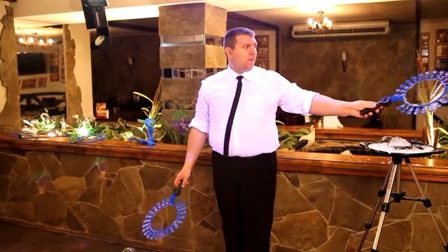 Шоу гигантских мыльных пузырей Программа 'Стандартная' смотреть онлайн