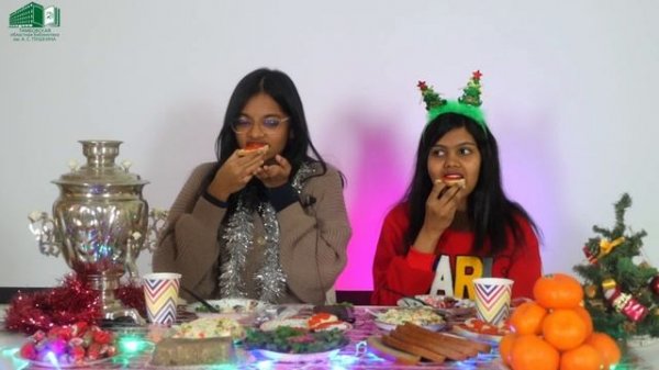 Иностранцы празднуют Новый Год по-русски | Foreigners celebrate New Year's the Russian way