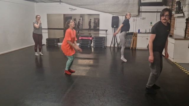 Intro To Contemporary with Mati смотреть онлайн