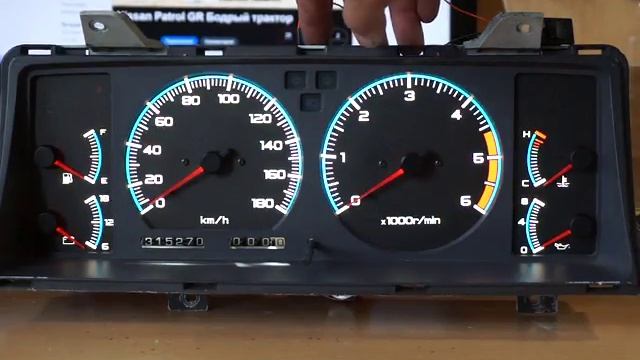 Nissan Patrol GR I (Y60) пересвет приборной панели смотреть онлайн