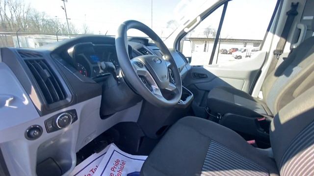 2019 Ford Transit Medium Roof - 12 Passenger Van | CP16476T смотреть онлайн
