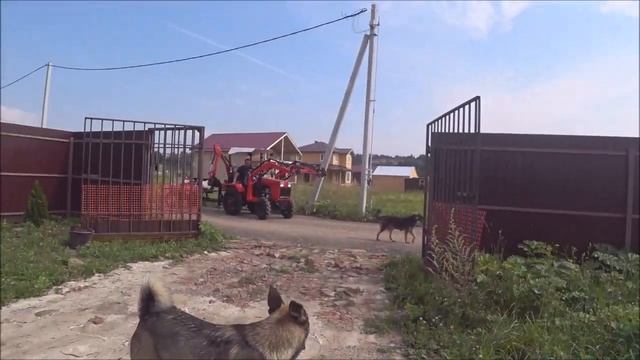 Купил минитрактор УРАЛЕЦ 224, двухмостовый с Экскаватором и Фронтальным погрузчиком, плюс прицеп. смотреть онлайн
