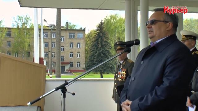 150 учащихся школ ЮВАО вступили в ряды Юнармии на базе МВВКУ смотреть онлайн