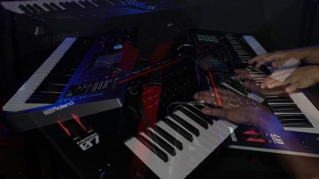 YAMAHA MODX VS Roland FANTOM-0 ( Pianos Ac, Ep, DX, Layer ) смотреть онлайн