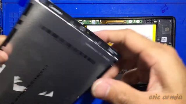 LENOVO TAB M8 (TB-8505F) LCD SCREEN REPLACEMENT - DISASSEMBLY