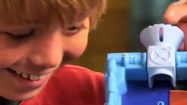 A2237 Настольная игра Hasbro Games Крокодильчик Свомпи смотреть онлайн