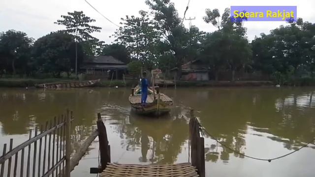 Perahu Penyebrangan Desa Muara-Tanjungtiga, Blanakan Subang смотреть онлайн
