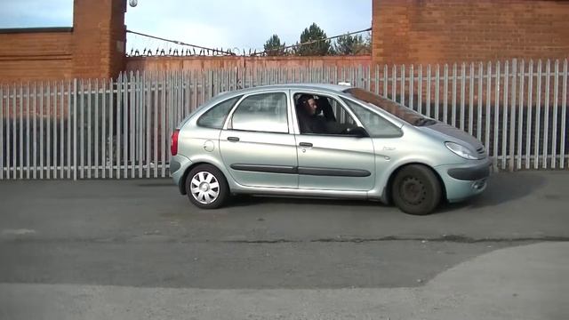 Nottingham Lot 13 - Citroen XSARA Picasso - YL51FMM смотреть онлайн
