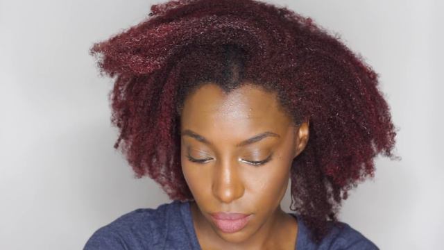 How I keep my natural hair moisturized for DAYS!! | Type 4 hair смотреть онлайн