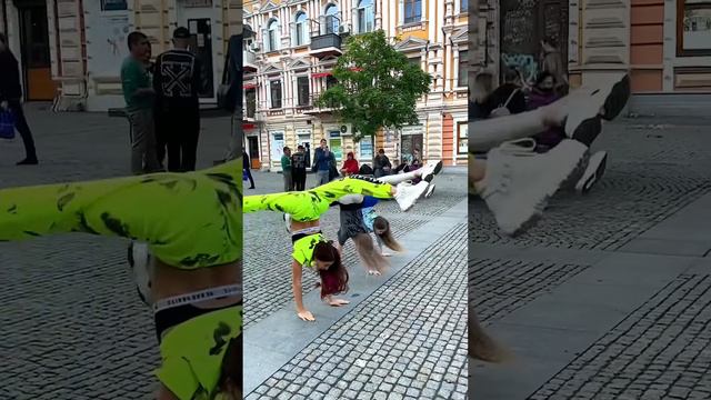 ТРИО ГИМНАСТОК