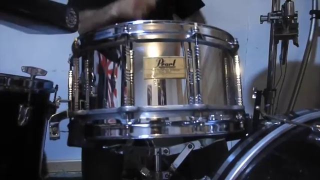 Pearl free floating Steel snare 14x6,5 смотреть онлайн