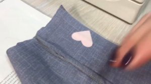 Лапка-запошиватель для бельевого шва в работе.