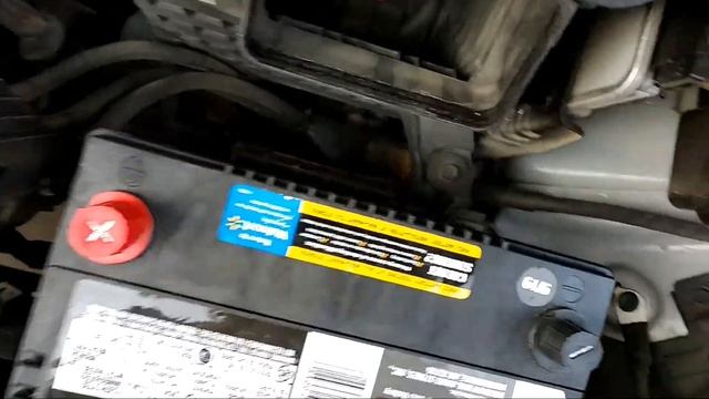 Replace Battery on 2015 KIA Sedona смотреть онлайн