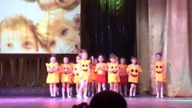 Танцуют дети смотреть онлайн