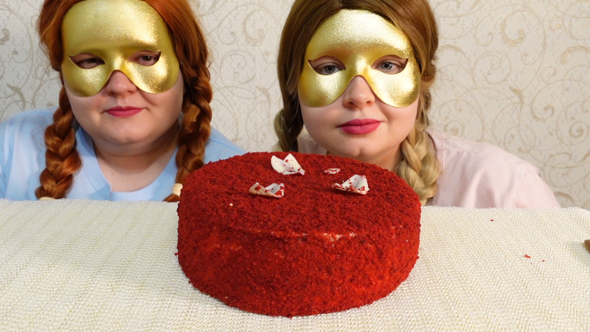 ASMR MUKBANG Торт Красный Бархат ASMR Eating Sounds No Talking Звуки Еды Мукбанг не Болталка смотреть онлайн