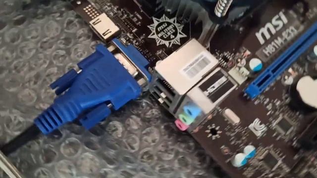 Материнская плата MSI H81M-33 смотреть онлайн