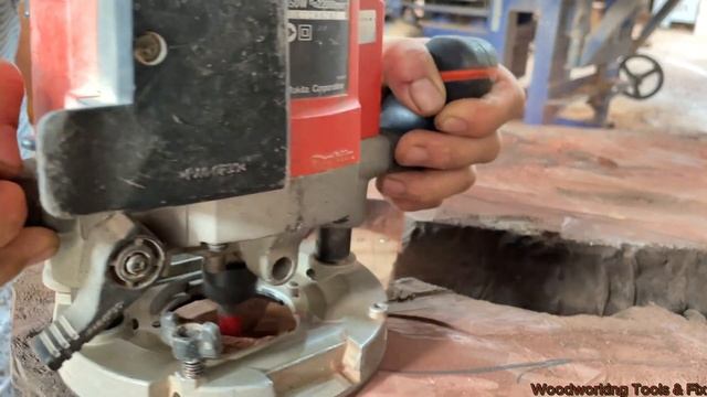 Woodworking: Crafting an Artistic Table - Discovering a Century Old Wood Piece Under the River смотреть онлайн